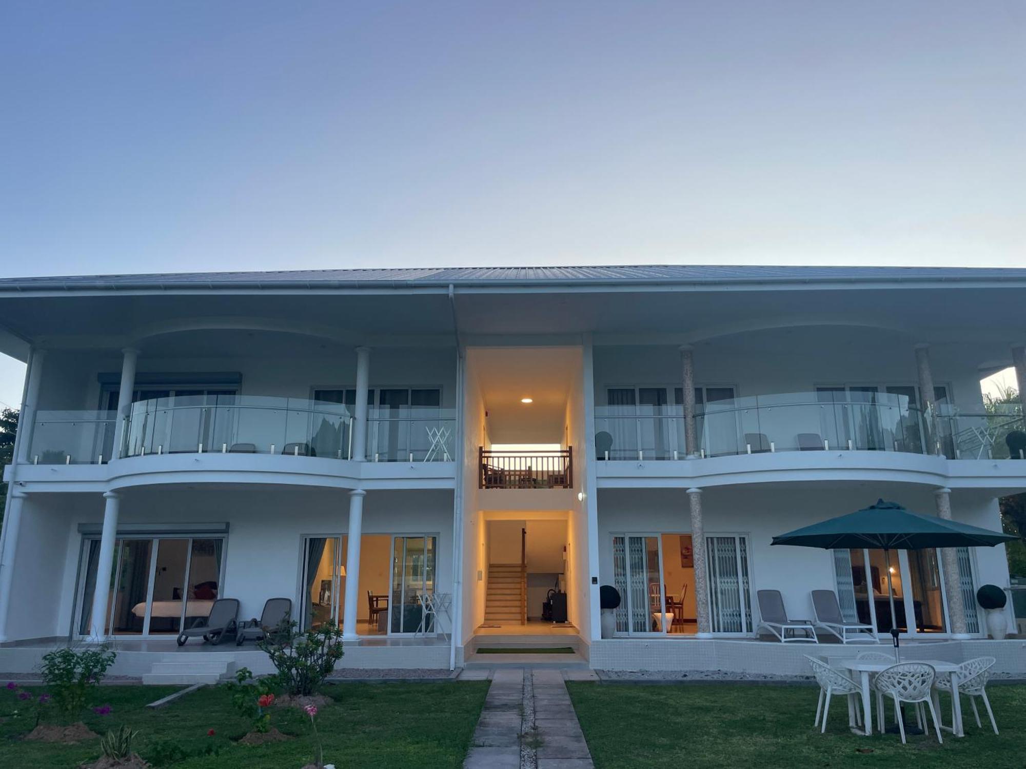 Tropic Villa Annex Гранд Анс Екстериор снимка